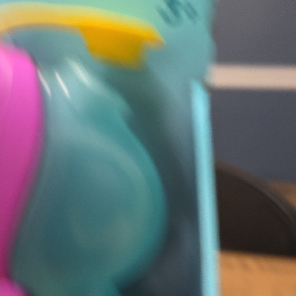 Bubble & Water Blaster - Blue and Yellow - Picture 5 of 7